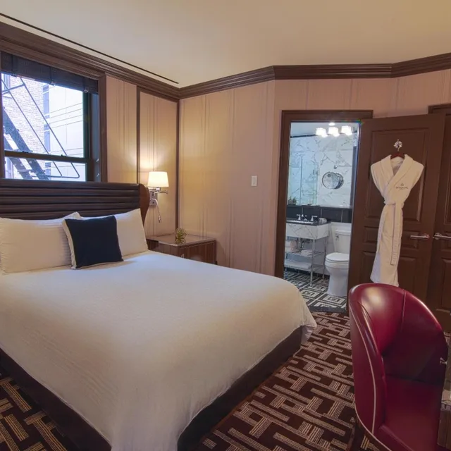 جناح بـ3 غرف نوم، The Iroquois New York 1/3