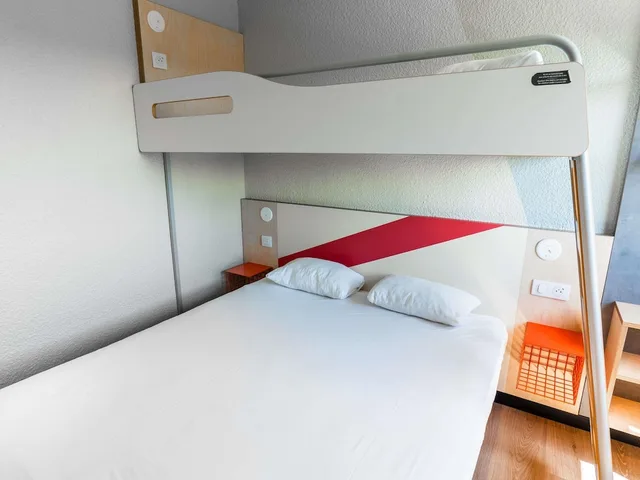 غرفة ثلاثية بسرير مزدوج وسرير بطابقين، Ibis Budget Strasbourg Sud Illkirch Geispolsheim 10/10