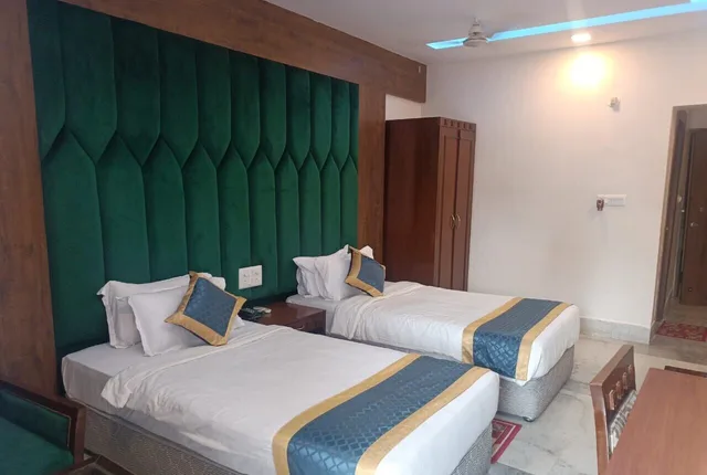 Super, Deluxe, Twin Beds، Hotel Taj Darbar 3/6