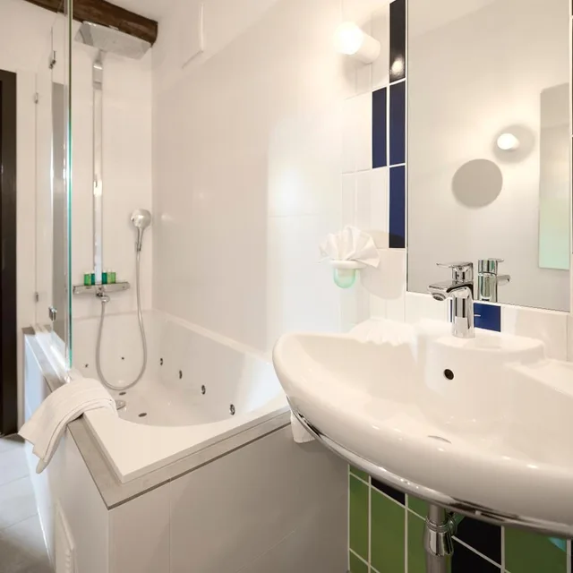 suite, Restaurant - Hotel Hoerhof 4/6