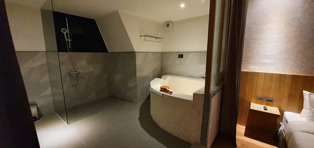 Room, Queen Bed, No Window, Large, Yunoyado Onsen Hotspring Hotel Deyang 2/3
