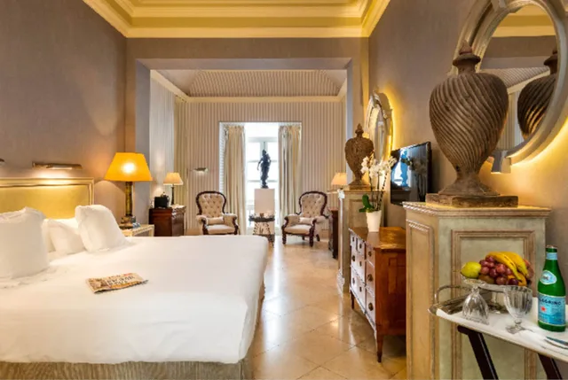 جناح، Hotel Casa del Poeta 1/2