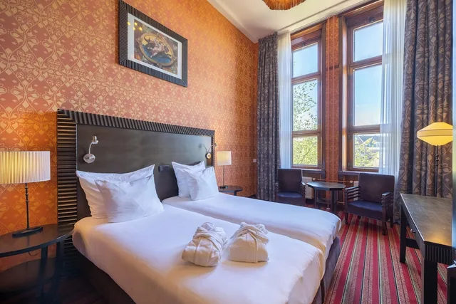 غرفة سوبيريور بإطلالة على القناة، Grand Hotel Amrath Amsterdam 1/3