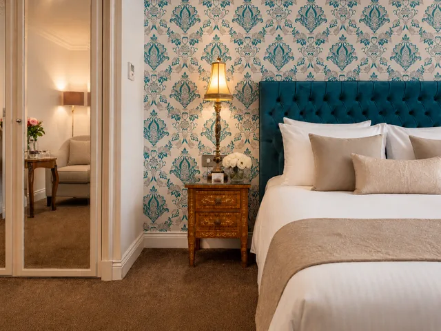 Room, King Bed, Ground Floor, Ashburn 4/7