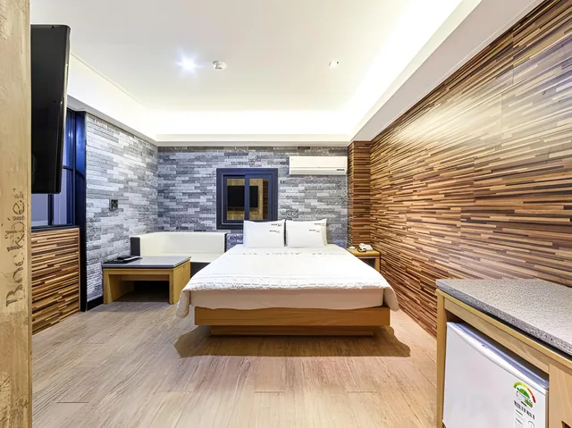 غرفة بريميوم بسرير مزدوج، Busan Station Popcorn Hotel 2/3