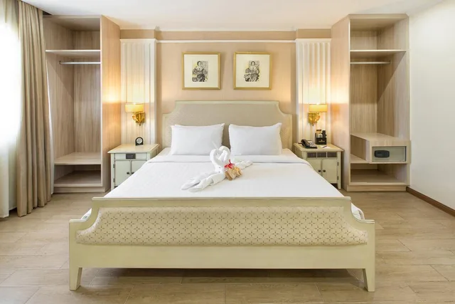 Prince, Gold، Golden Prince Hotel And Suites 5/10