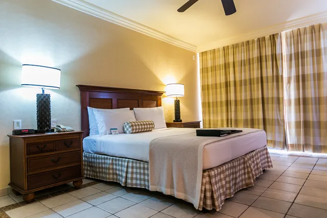King Bed / De Luxe، Pierre Mundo Imperial 2/5