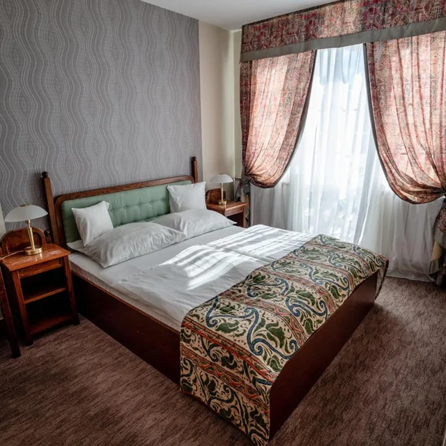 شقة، Erzsebet Hotel 4/8