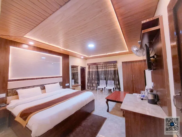 Family Suite, 2 Double Beds, Hotel Himdhara 2/2