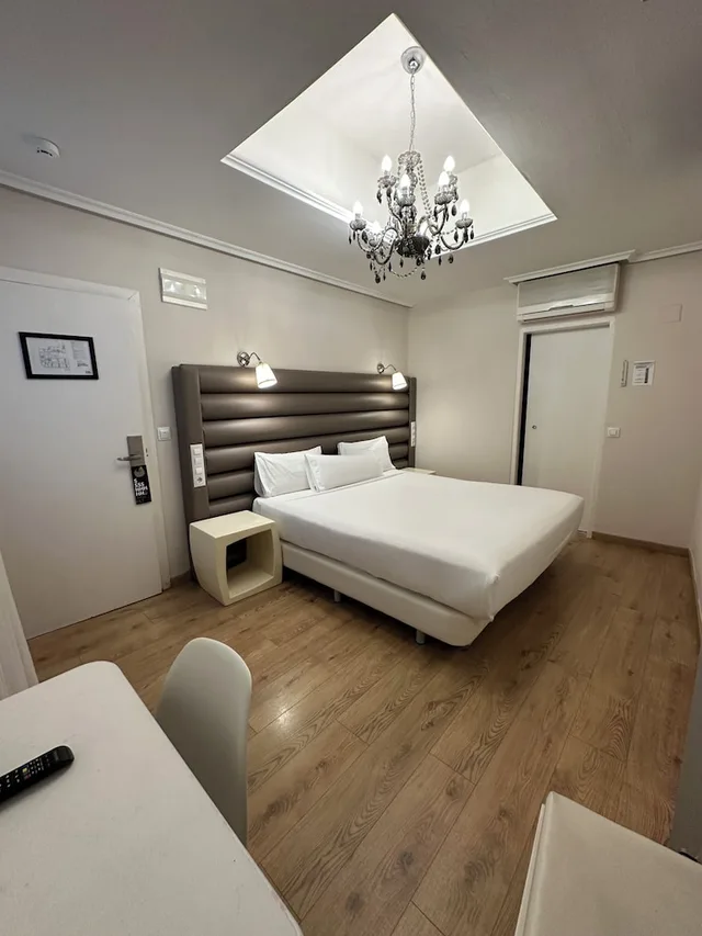 غرفة قياسية بسرير مزدوج، Hotel Pilar Plaza Zaragoza 3/10
