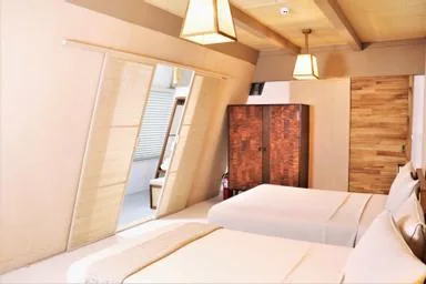غرفة بريميوم ديلوكس بسرير كوين وسرير فردي، Asmara Urban Resort and Lifestyle Village Powered by ASTON 1/1