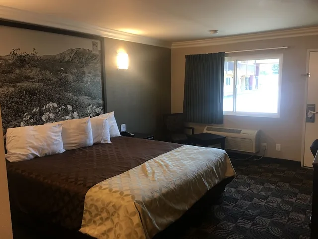 غرفة كومفورت بسرير كينج، Hotel Seville 4/8