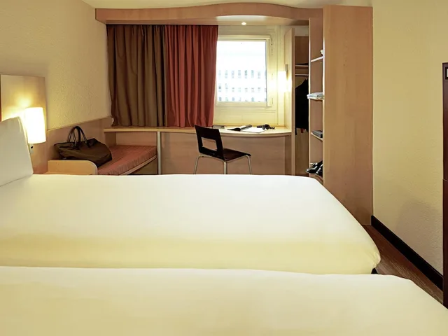 غرفة سوبيريور بسرير مزدوج وسرير فردي، IBIS CHARLEROI CENTRE GARE 5/7