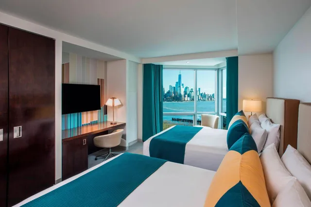 Room, Queen Bed, Hudson View، W Hoboken 3/8