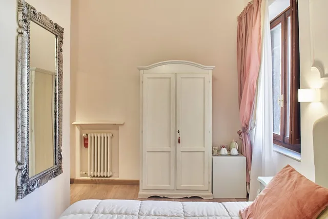Room, Queen Bed, Courtyard Area، B&B Palazzo Del Magnifico 6/9
