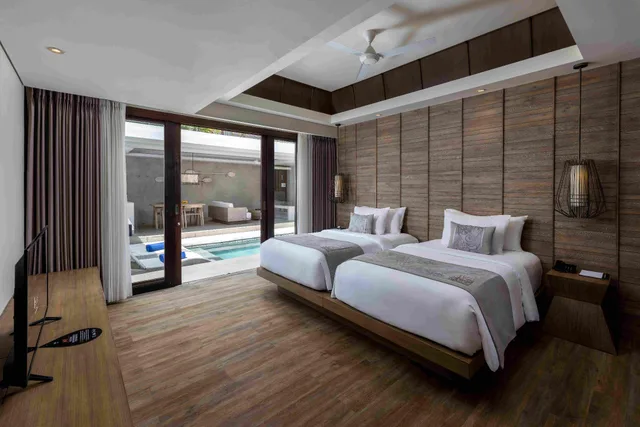 2 Bedrooms, Pool, Deluxe, Villa, 2 King Beds، Cross Bali Breakers 3/3