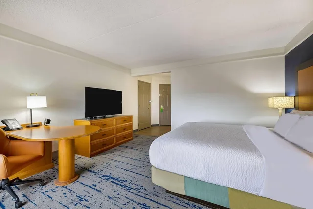 غرفة ديلوكس بسرير كينج، La Quinta Inn & Suites by Wyndham Albuquerque West 4/8