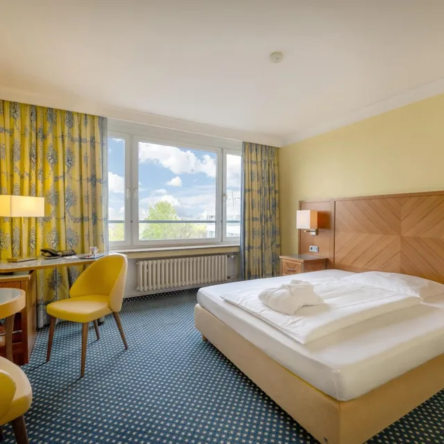 غرفة بريفيليج بسرير كوين، Hotel Krefelder Hof 2/5