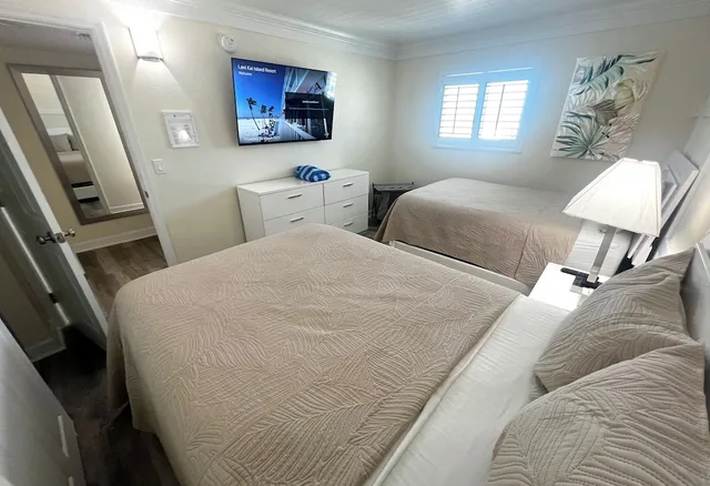 Suite, 2 Double Beds, Beach Front, Balcony، Lani Kai Beachfront 4/10