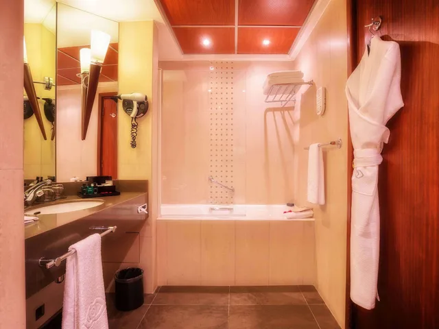 جناح جونيور بسرير كينج، Sofitel Algiers Hamma Garden 9/10