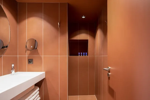 Room, 1 Queen and 2 Bunk Beds, Garden Side، Les Elmes Hotel Spa 1/1