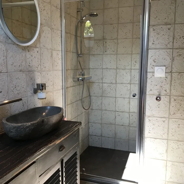 غرفة ديلوكس بسرير كوين، Boutique Hotel B&B Fleurie 3/5