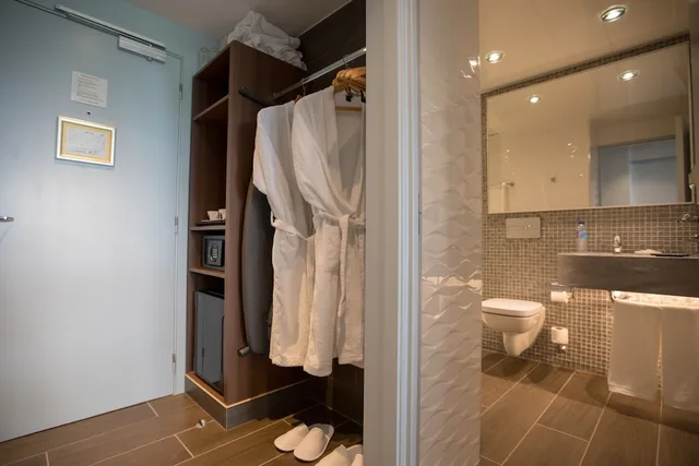 غرفة بسرير كينج، The Eliott Hotel 3/3