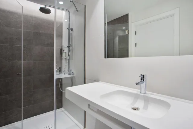 غرفة ديلوكس بسرير مزدوج، B&B HOTEL Porto Expo Aeroporto 6/6