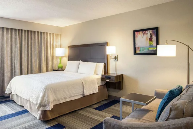 Study, King Bed, Sofa، Hampton Inn Birmingham-Trussville 2/4