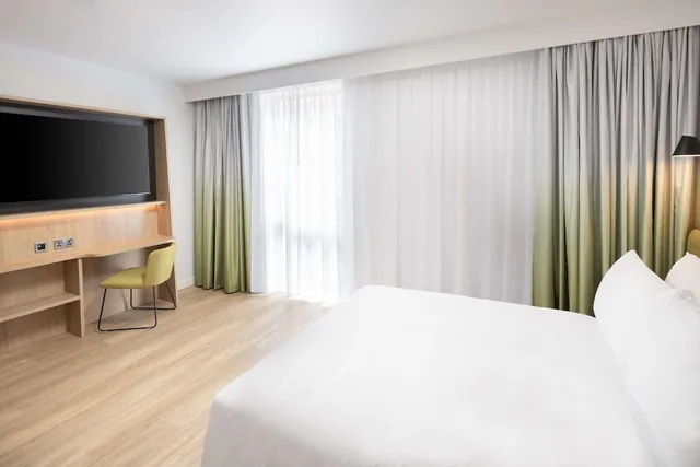 غرفة بسرير كوين، Hampton by Hilton Rochdale 1/5