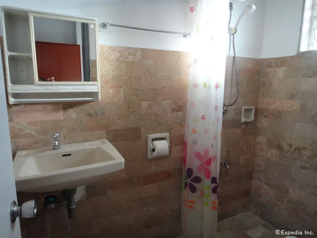 غرفة قياسية بسرير مزدوج، GE Homes Residential Inn 3/4