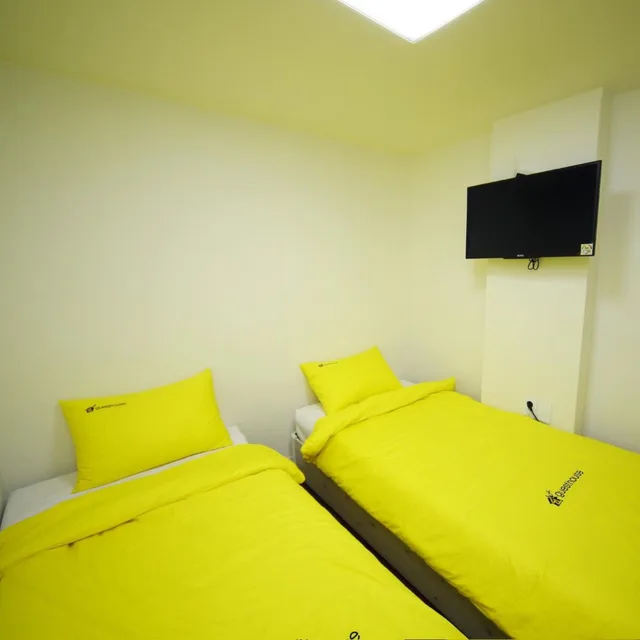 غرفة سوبيريور بسريرين منفصلين، 24 Guesthouse Seoul City Hall 2/5
