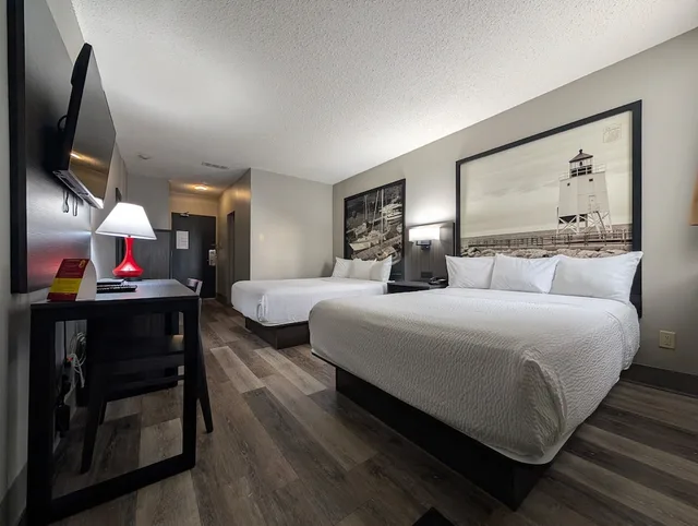 غرفة بسريرين كوين في الطابق الأرضي، Super 8 by Wyndham Thunder Bay 1/10