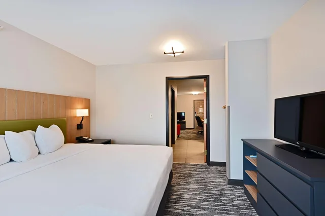 جناح بسرير كينج، Country Inn Suites By Radisson Bloomington Normal Airport Il 1/2
