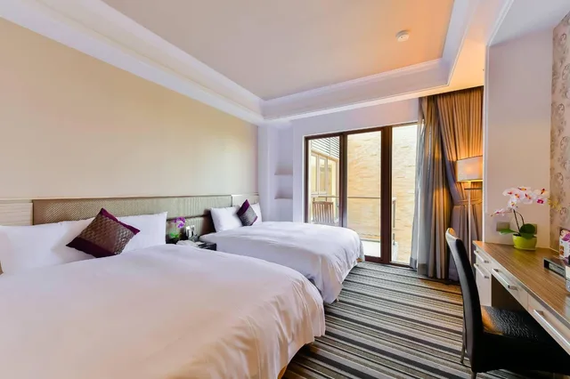 غرفة ثلاثية بسريرين مزدوجين، Yundeng Landscape Hotel 1/1