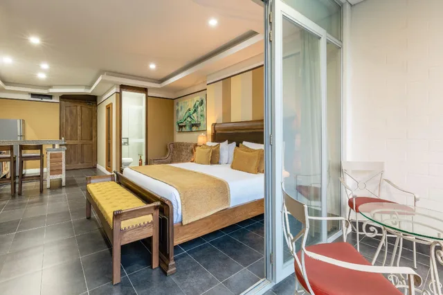 Superior, Suite, Balcony, Hotel Du Parc 1/1