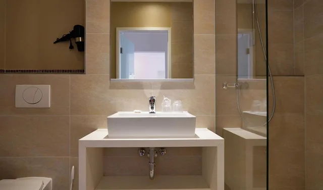 غرفة سوبيريور بسرير مزدوج بشرفة، Kurhotel Zu Heringsdorf 6/8