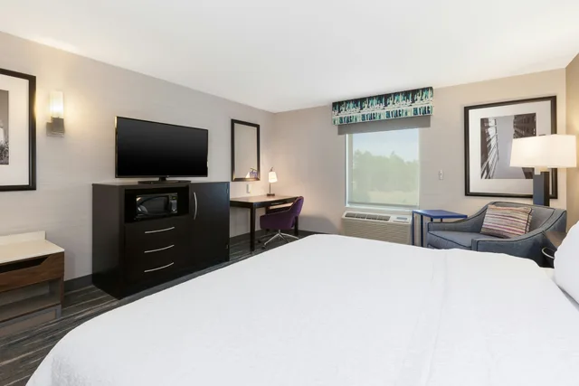 غرفة بسريرين كوين لذوي الإعاقة، Hampton Inn and Suites Flint-Grand Blanc 3/4