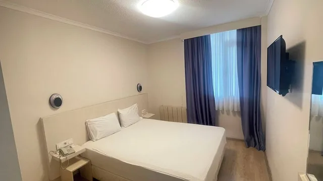 غرفة قياسية بسرير مزدوج، Walk In Hotel 1/4