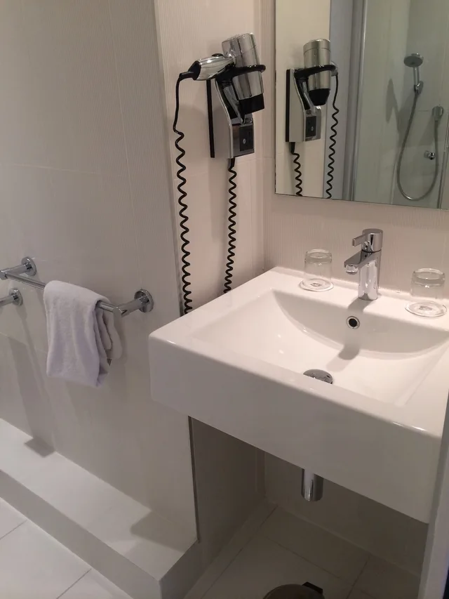 Classic Room, Hotel A La Villa Des Artistes 6/6