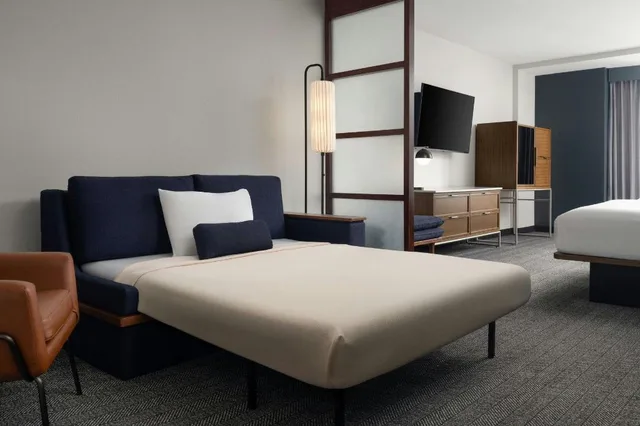 جناح رئاسي بسرير كينج بشرفة بغرفة نوم واحدة، Courtyard By Marriott Dallas Dfw Airport North Grapevine 2/5