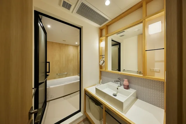 غرفة بسرير مزدوج مع أريكة مع أريكة، OMO5 Kyoto Gion by Hoshino Resort 6/8