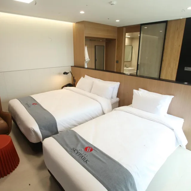 غرفة ديلوكس ركنية بسريرين منفصلين، Hotel Skypark Daejeon I 1/6
