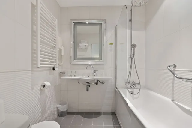 غرفة بسرير كوين، Hotel Napoleon Ajaccio 10/10