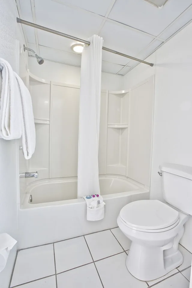 Studio, 2 Double Beds, Beach Front, Balcony، Lani Kai Beachfront 4/8