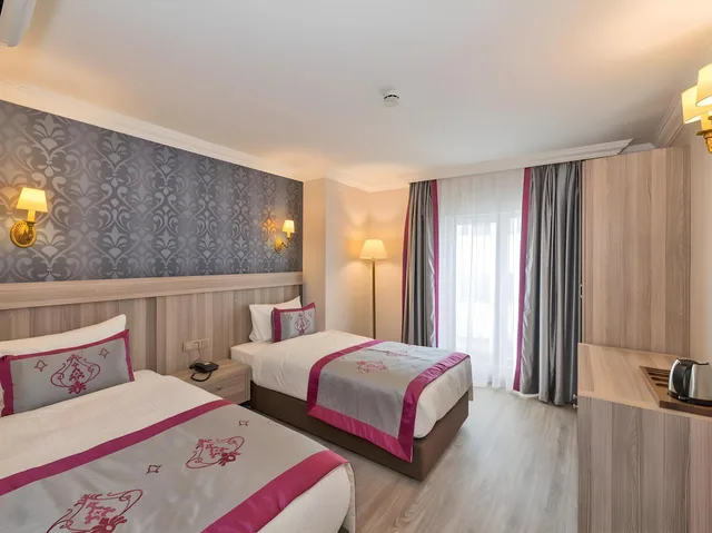 غرفة عائلية بسرير مزدوج وسرير فردي، Dab Hotel 1/1