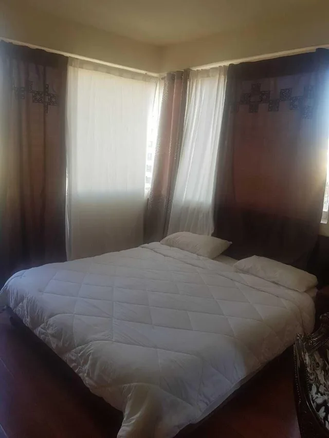 Standard, Single, Queen Bed, Universel Residence 1/2