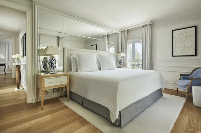 Superior, King Bed, Pinewood View، Grand Hotel du Cap-Ferrat, a Four Seasons Hotel 3/9
