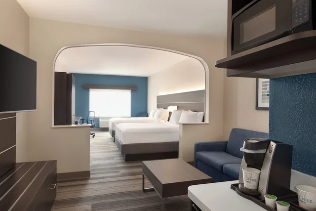 جناح بسريرين كوين لذوي الإعاقة، Holiday Inn Express Hotel Suites Denver Airport 5/5