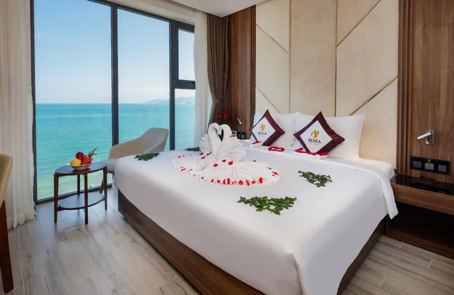 Senior, Deluxe, Sea View, Balcony، Senia Hotel 1/1